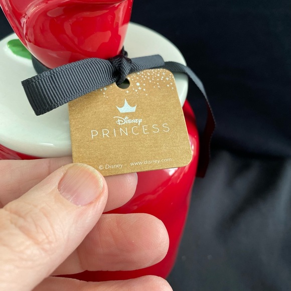 New Rae Dunn ‘TIL THE LAST PETAL FALLS canister Red canister with Rose lid - Picture 6 of 11